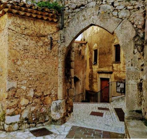 Morrea � una frazione del comune di San Vincenzo Valle Roveto (AQ), nella Marsica, in Abruzzo.